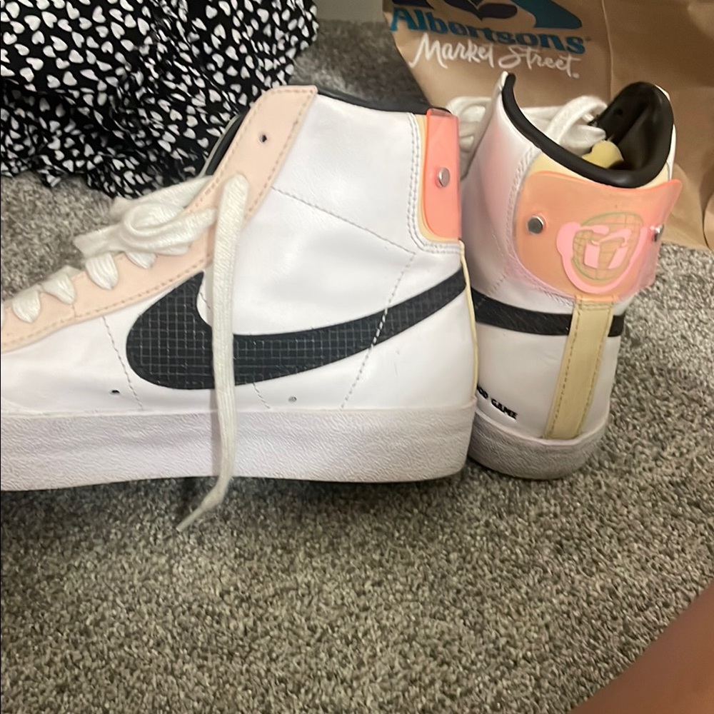 Nike White and Pink Retro Sneakers